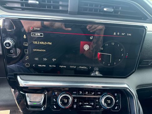 Used 2024 GMC Sierra 1500 Denali w/ Technology Package AWD/4WD image 24