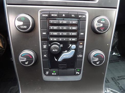 Used 2015 Volvo S60 T5 Premier image 24