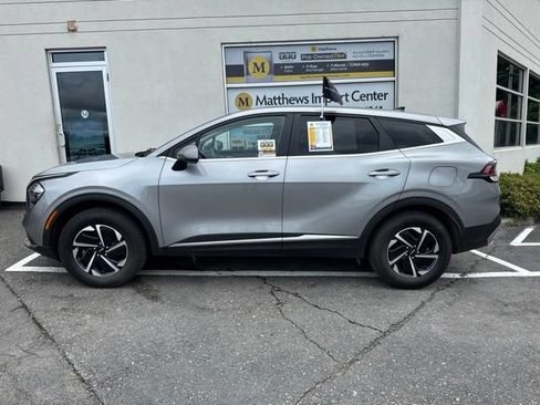 Certified 2023 Kia Sportage LX AWD/4WD image 2