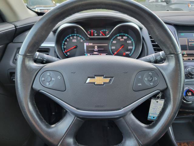 Used 2015 Chevrolet Impala LT w/ Convenience Package FWD image 15