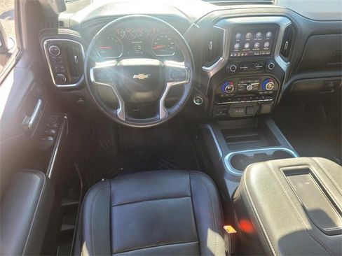Used 2022 Chevrolet Silverado 1500 LTZ image 12