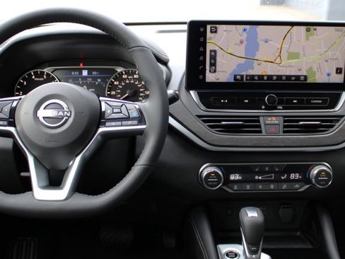 New 2025 Nissan Altima 2.5 SL image 4