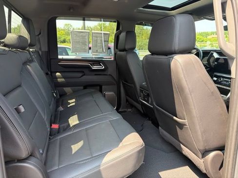 Used 2024 GMC Sierra 2500 Denali w/ Denali Reserve Package AWD/4WD image 14