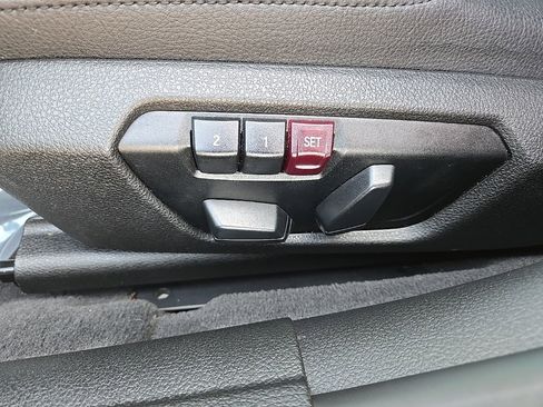 Used 2015 BMW 320i Sedan image 38