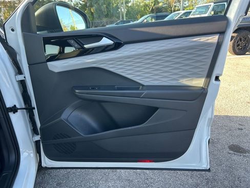 Used 2022 Volkswagen Taos S image 25