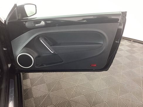 Used 2016 Volkswagen Beetle 1.8T SE image 9