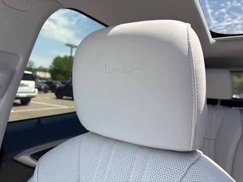 Used 2024 Buick Envision Avenir AWD/4WD image 31