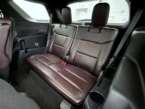 Used 2025 Ford Explorer Platinum w/ LUX Leather Package image 20