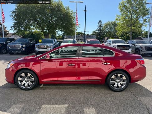 Used 2013 Buick LaCrosse Premium w/ Entertainment Package FWD image 8