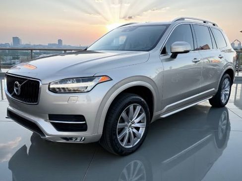 Used 2016 Volvo XC90 T6 Momentum w/ Momentum Plus Package image 1