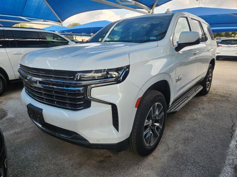 Used 2022 Chevrolet Tahoe LT w/ LT Signature Plus Package RWD image 2