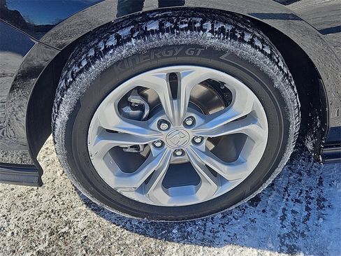 Certified 2023 Honda Accord LX image 7