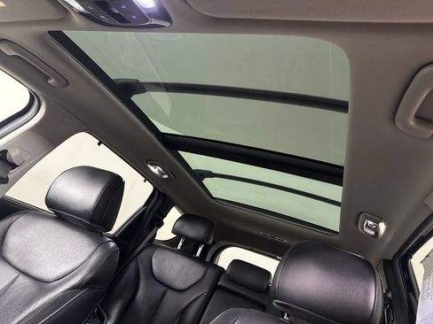 Used 2022 Hyundai Santa Fe SEL w/ Convenience + Premium Package FWD image 21