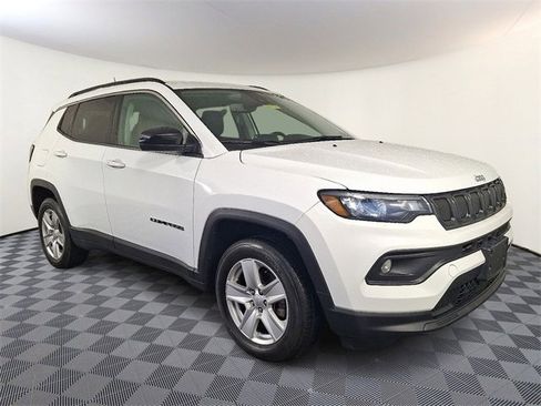 Used 2022 Jeep Compass Latitude w/ Convenience Group image 1