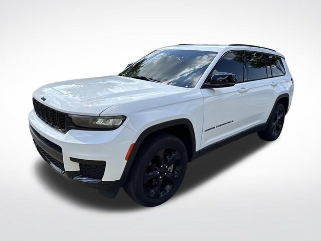 Used 2023 Jeep Grand Cherokee L Laredo RWD image 3