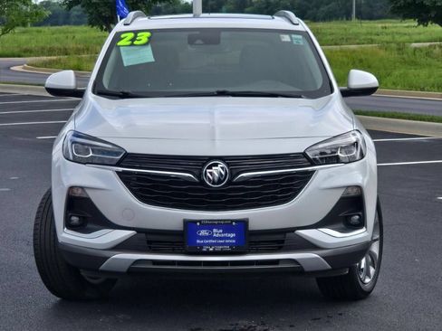 Used 2023 Buick Encore GX Essence w/ Experience Buick Package AWD/4WD image 3