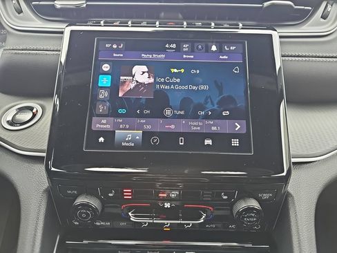 New 2025 Jeep Grand Cherokee Altitude AWD/4WD image 23
