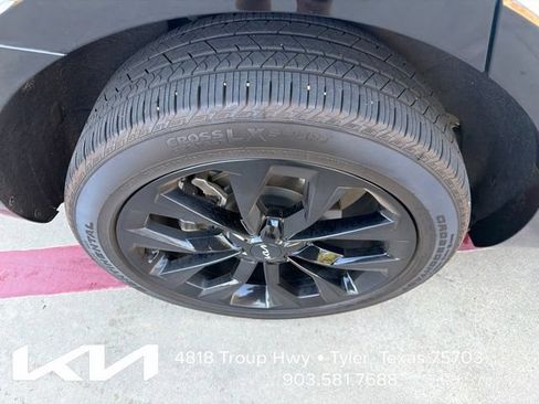 Used 2023 Kia Sorento SX AWD/4WD image 12