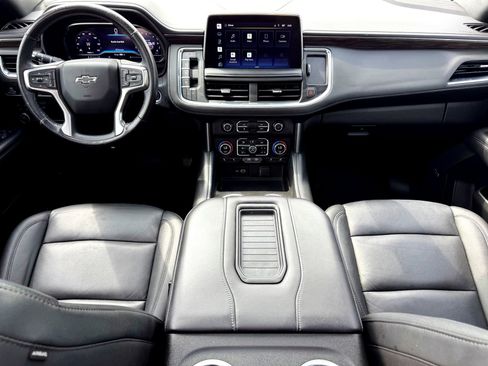 Used 2022 Chevrolet Suburban Z71 w/ Luxury Package image 23