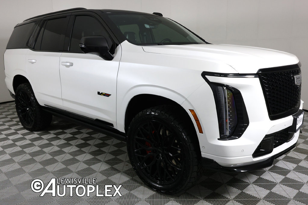 Used 2025 Cadillac Escalade V AWD/4WD image 3