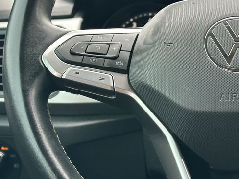 Used 2021 Volkswagen Atlas SE image 30