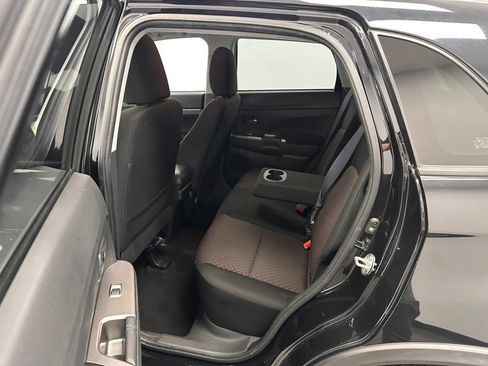 Used 2019 Mitsubishi Outlander Sport ES FWD image 34