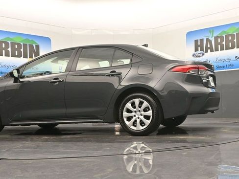 Used 2025 Toyota Corolla LE image 20