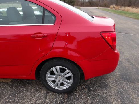 Used 2012 Chevrolet Sonic LT image 28