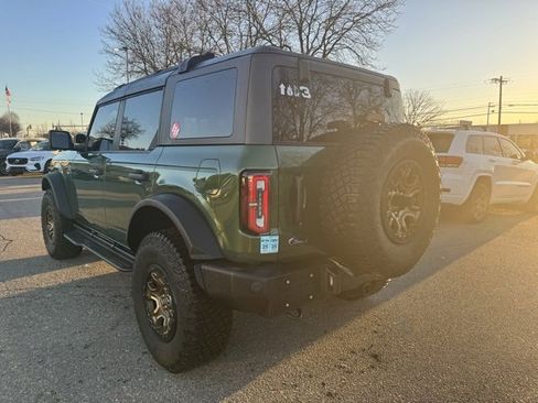 Used 2023 Ford Bronco Wildtrak image 5