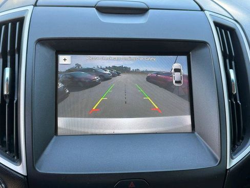 Used 2017 Ford Edge SEL w/ Equipment Group 201A AWD/4WD image 15