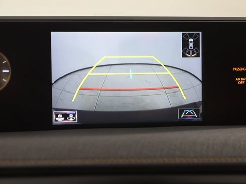 Used 2019 Lexus UX 250h AWD w/ Premium Package image 9