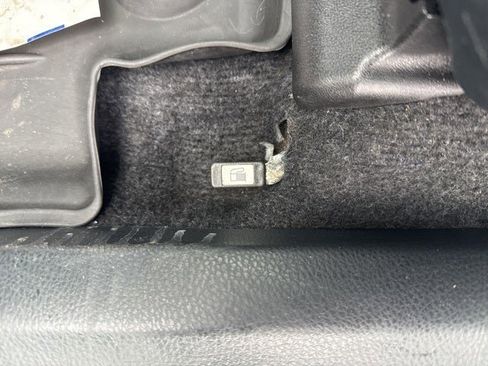 Used 2018 Toyota RAV4 XLE image 25