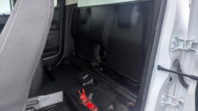 Used 2022 Chevrolet Colorado LT w/ Fleet Safety Package RWD image 18