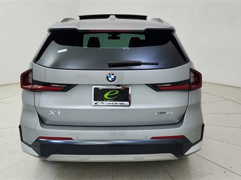 Used 2024 BMW X1 xDrive28i w/ Premium Package image 5