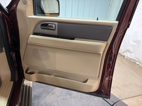Used 2011 Ford Expedition XLT w/ 201A Rapid Spec Order Code image 22