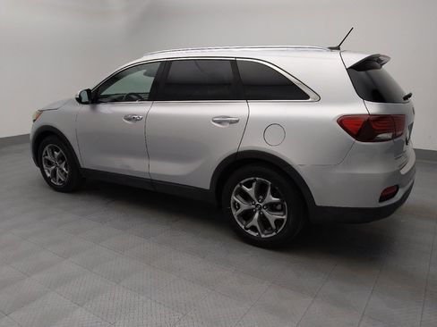 Used 2019 Kia Sorento EX image 3