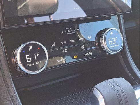 Used 2021 Jaguar F-PACE S image 23