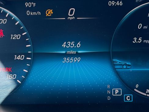 Used 2022 Mercedes-Benz GLC 300 4MATIC image 11