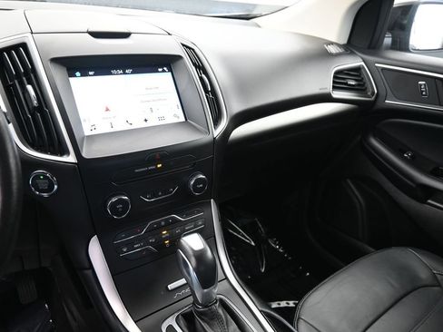 Used 2017 Ford Edge SEL w/ Equipment Group 201A AWD/4WD image 21