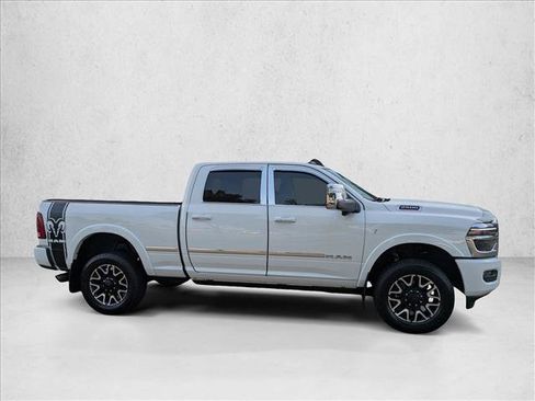 Used 2026 RAM 2500 Limited AWD/4WD image 4