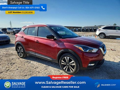 Used 2020 Nissan Kicks SR w/ SR Premium Package FWD image 5