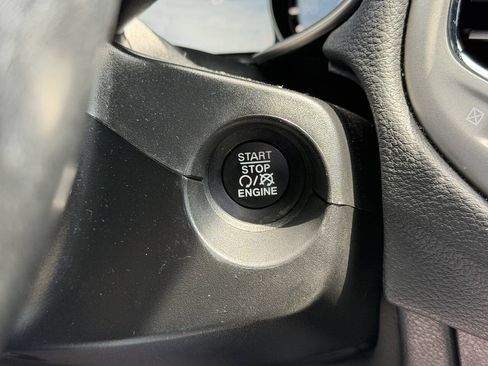Used 2021 Jeep Compass Latitude AWD/4WD image 21