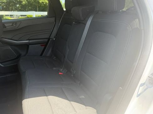 Certified 2025 Ford Escape Active FWD image 9