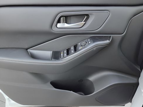 New 2026 Nissan Rogue SV image 20