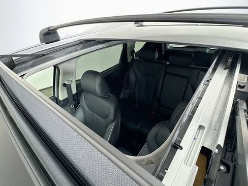 Certified 2023 Hyundai Santa Fe Limited AWD/4WD image 12