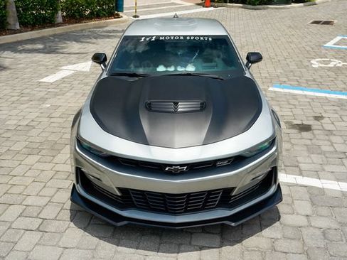 Used 2023 Chevrolet Camaro SS RWD image 5