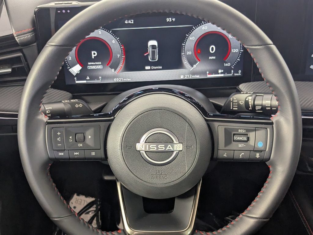 Used 2025 Nissan Kicks SR FWD image 14