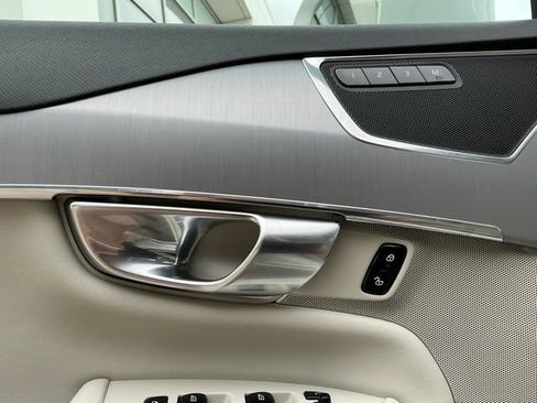 Certified 2023 Volvo XC90 B5 Core w/ Protection Package Premier AWD/4WD image 23