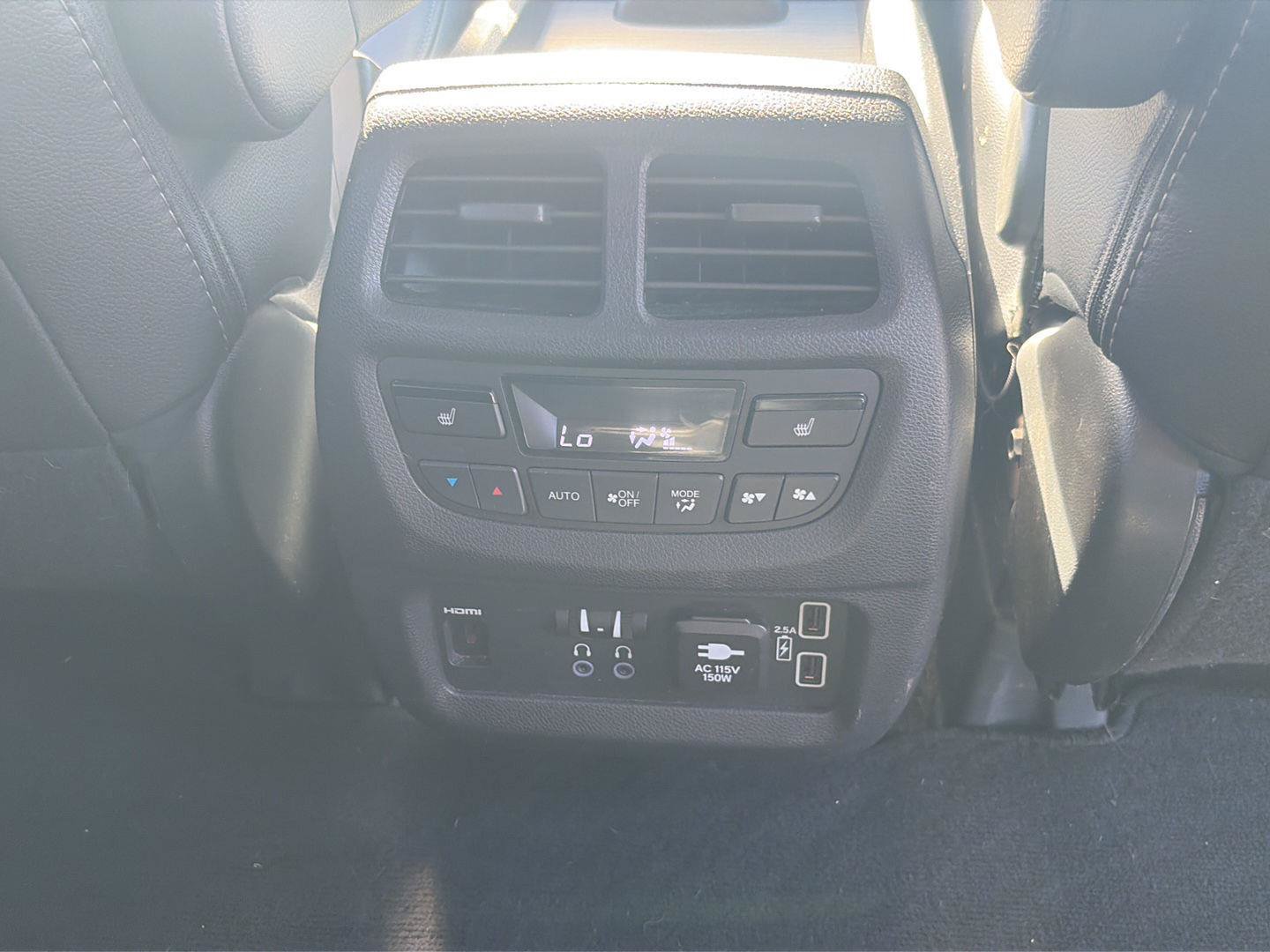 Used 2020 Honda Pilot Touring image 25