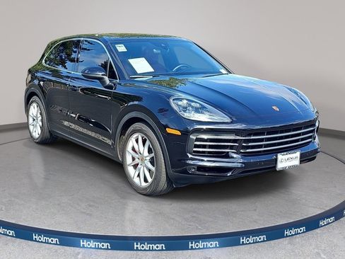 Used 2022 Porsche Cayenne AWD/4WD image 4